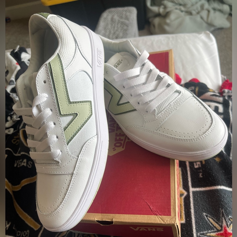 Vans Men’s White Low-Top Sneakers with Light Green Accent
